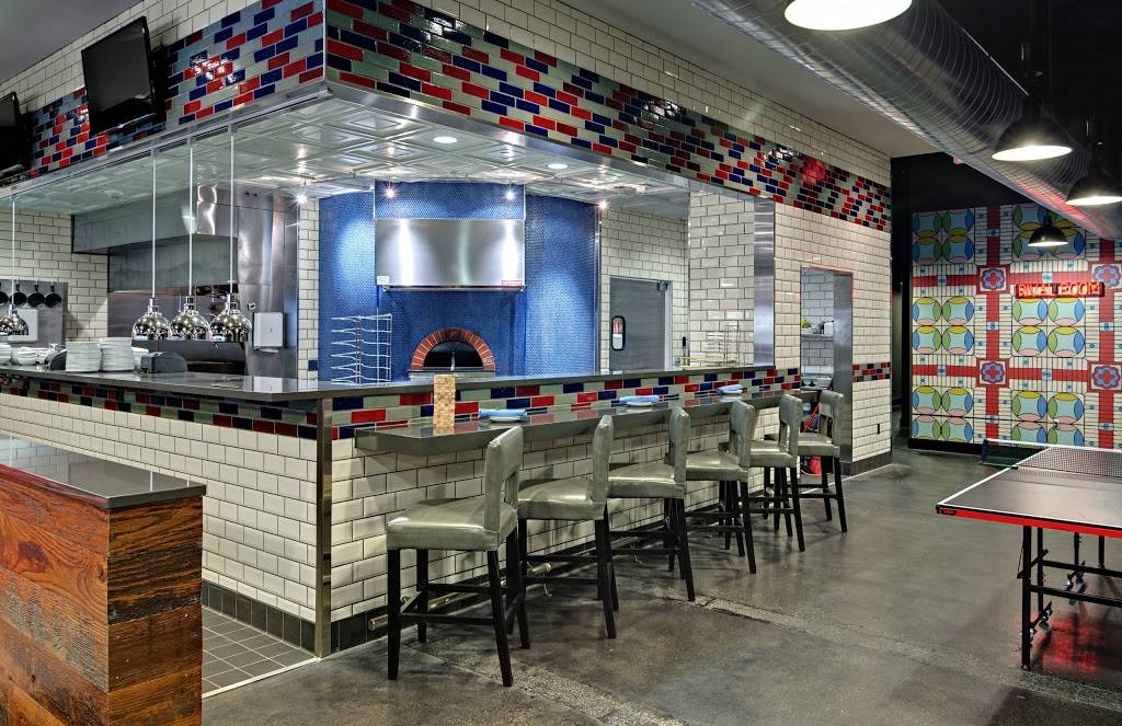 Rival House Sporting Parlour | restaurant | 411 Minnesota St, St Paul, MN 55101, USA | 6512550645 OR +1 651-255-0645