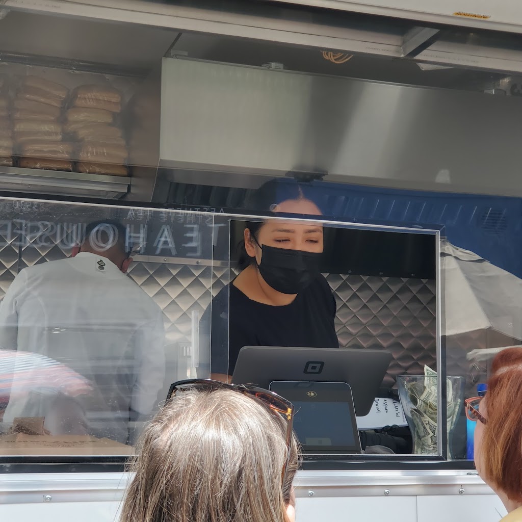 DelToro Steak Truck | restaurant | 3530 SW Multnomah Blvd, Portland, OR 97219, USA | 5032676533 OR +1 503-267-6533