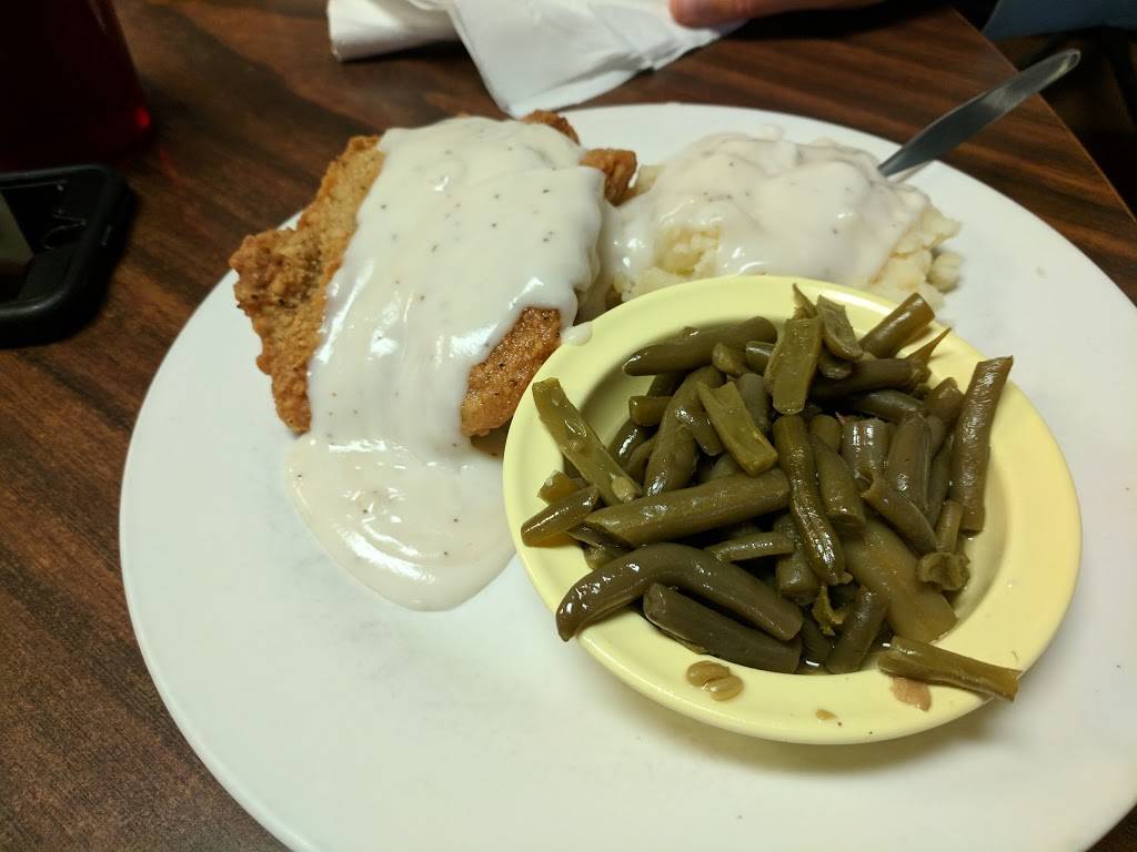 Farmers Cafe | restaurant | 213 S Main St, Blackstone, VA 23824, USA | 4342923236 OR +1 434-292-3236