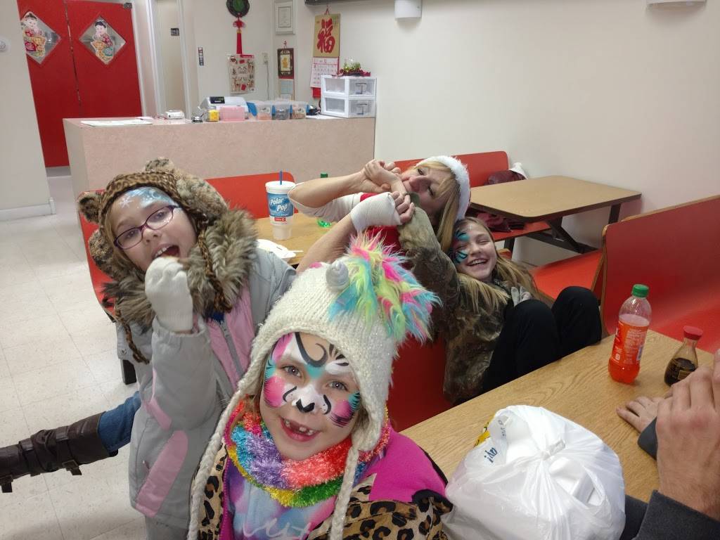 China Wok | restaurant | 107 N Locust St, Momence, IL 60954, USA | 8154729938 OR +1 815-472-9938