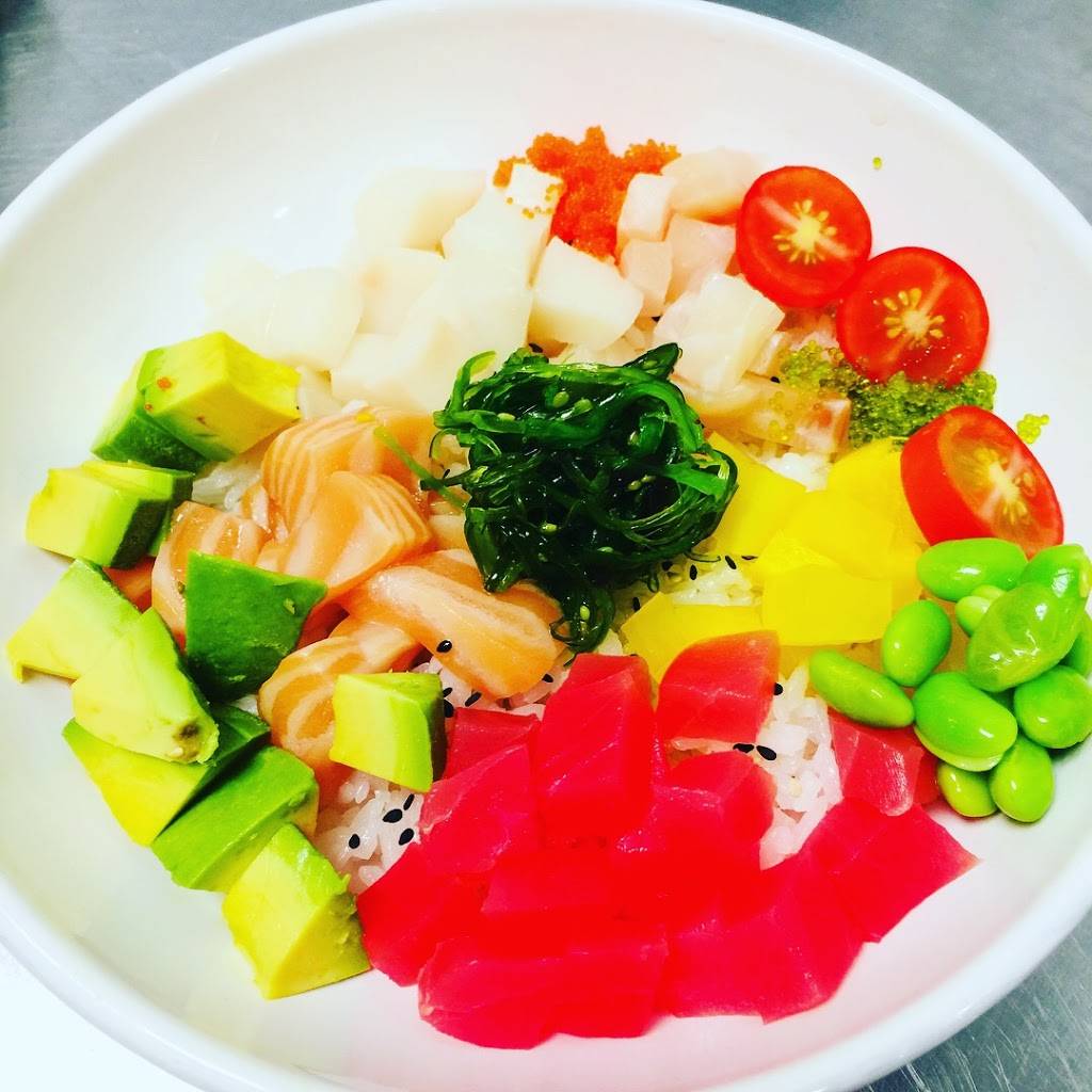 Lili Sushi | restaurant | 161 S Schmale Rd, Carol Stream, IL 60188, USA | 6305809797 OR +1 630-580-9797