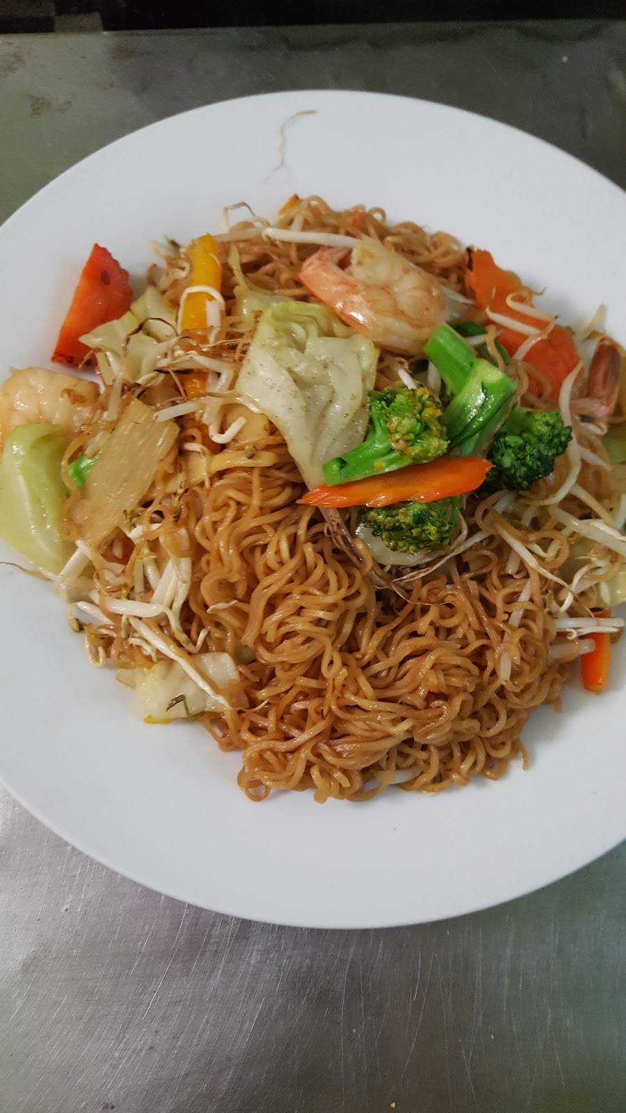 Chuan Chim Thai Cafe | restaurant | 5644 Hollywood Blvd, Los Angeles, CA 90028, USA | 3234626221 OR +1 323-462-6221