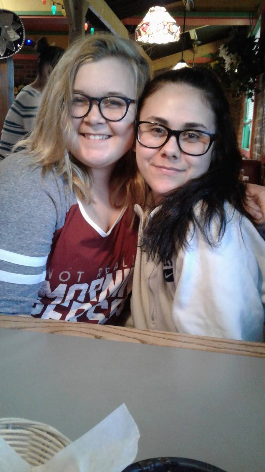 El Chile Poblano Mexican Restaurant | restaurant | 1649 S Memorial Dr, New Castle, IN 47362, USA | 7655294441 OR +1 765-529-4441