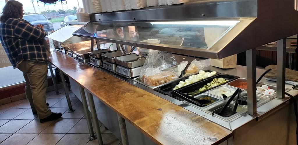 Steel City Smokehouse | restaurant | 9 American Village, Granite City, IL 62040, USA | 6185011755 OR +1 618-501-1755