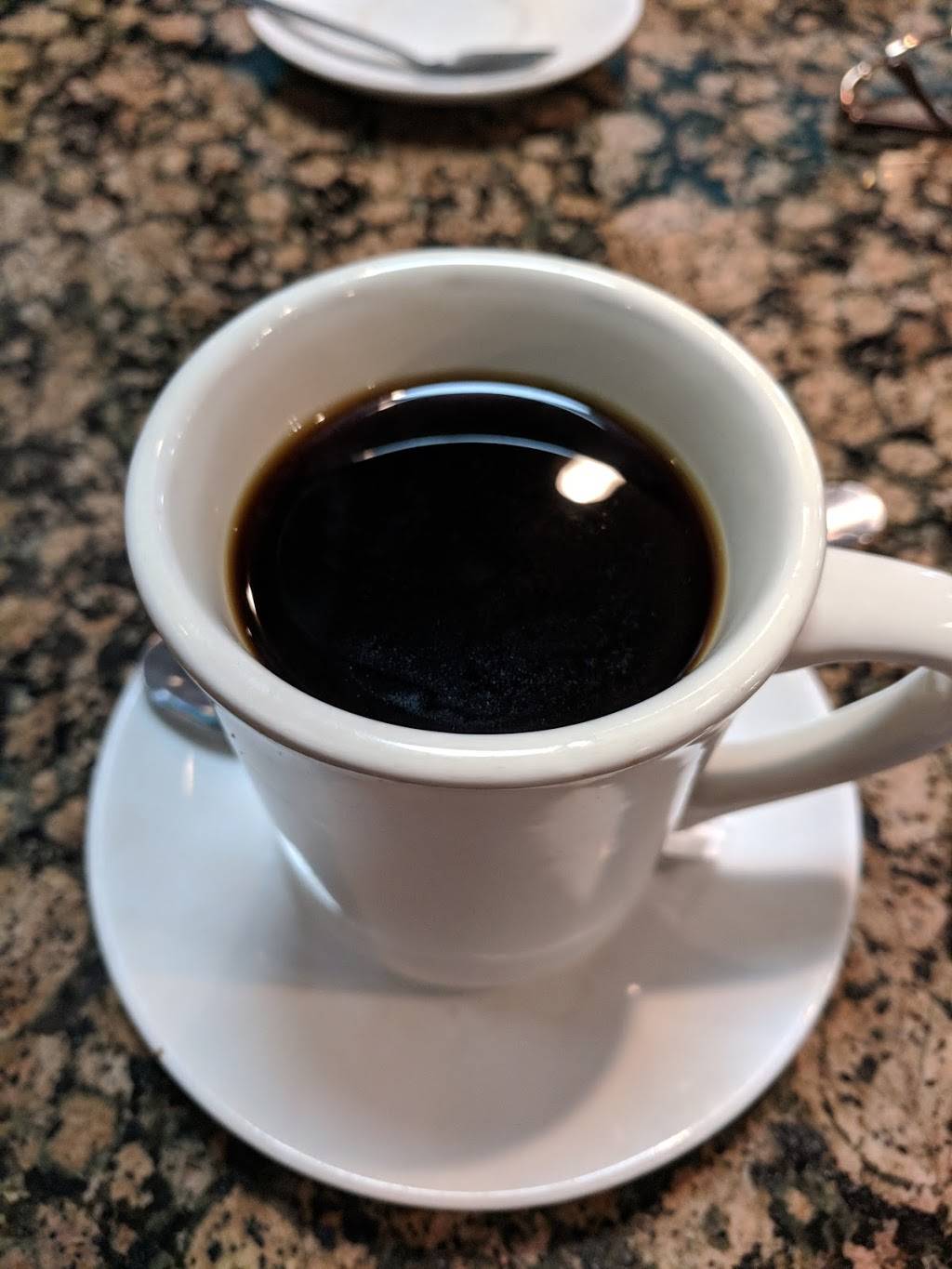 Great American Diner & Pub | restaurant | 1201 US-1 BUS, Levittown, PA 19056, USA | 2159434300 OR +1 215-943-4300