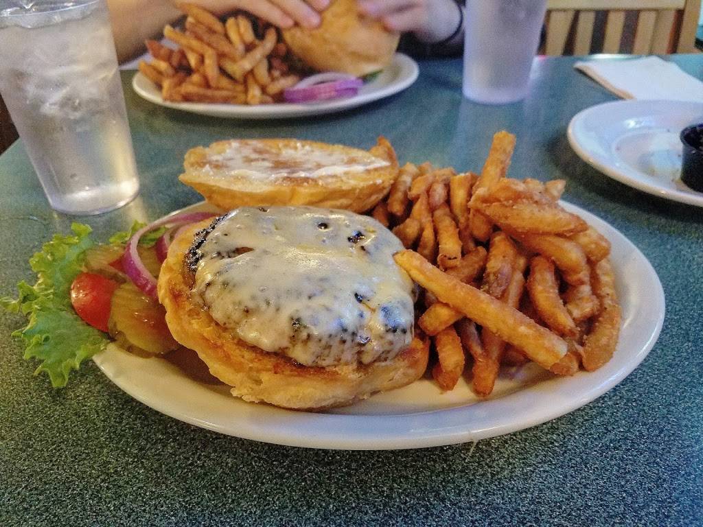 Tommy Js | restaurant | 726 2nd St, Davis, CA 95616, USA | 5307586669 OR +1 530-758-6669