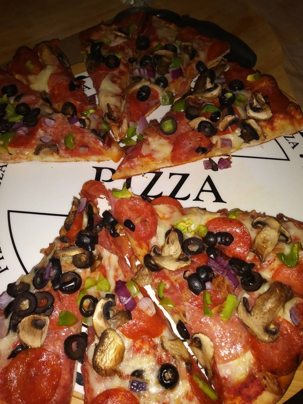 BADAZZ U-Bake Pizza | restaurant | 2015 N Dinuba Blvd, Visalia, CA 93291, USA | 5597332727 OR +1 559-733-2727