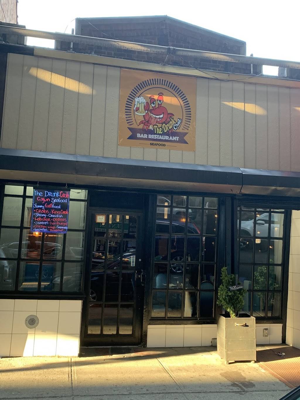 The Drunk Crab | restaurant | 8421 Jamaica Ave, Queens, NY 11421, USA | 6464743111 OR +1 646-474-3111