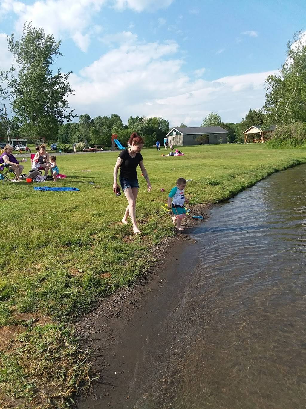Lakeshore Restaurant | restaurant | 16 Crockett Rd, Dexter, ME 04930, USA | 2079243016 OR +1 207-924-3016
