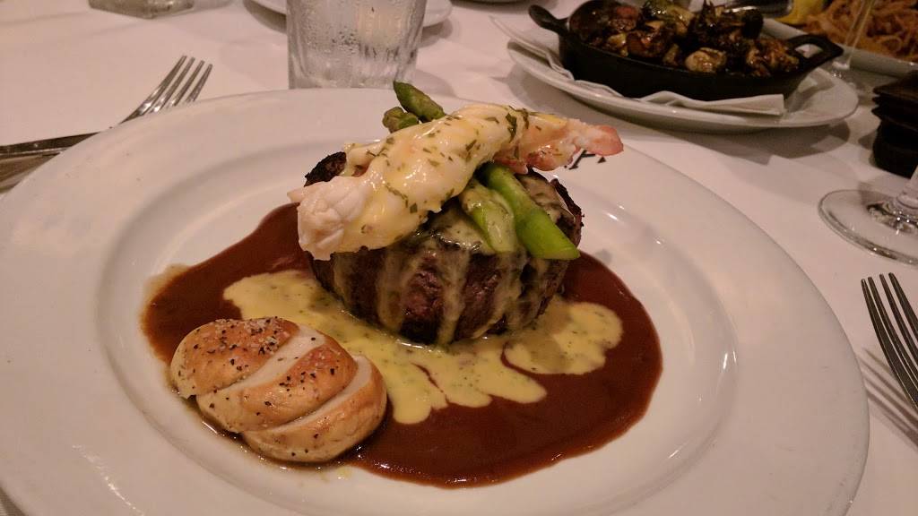 Hyde Park Prime Steakhouse | restaurant | 4073 Medina Rd, Akron, OH 44333, USA | 3306706303 OR +1 330-670-6303