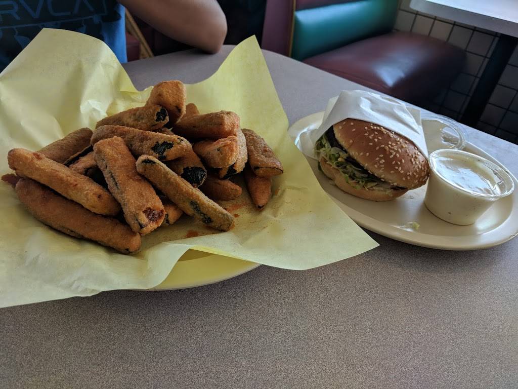 Louis Place Burgers | restaurant | 5990 Atlantic Ave, Long Beach, CA 90805, USA | 5624233511 OR +1 562-423-3511