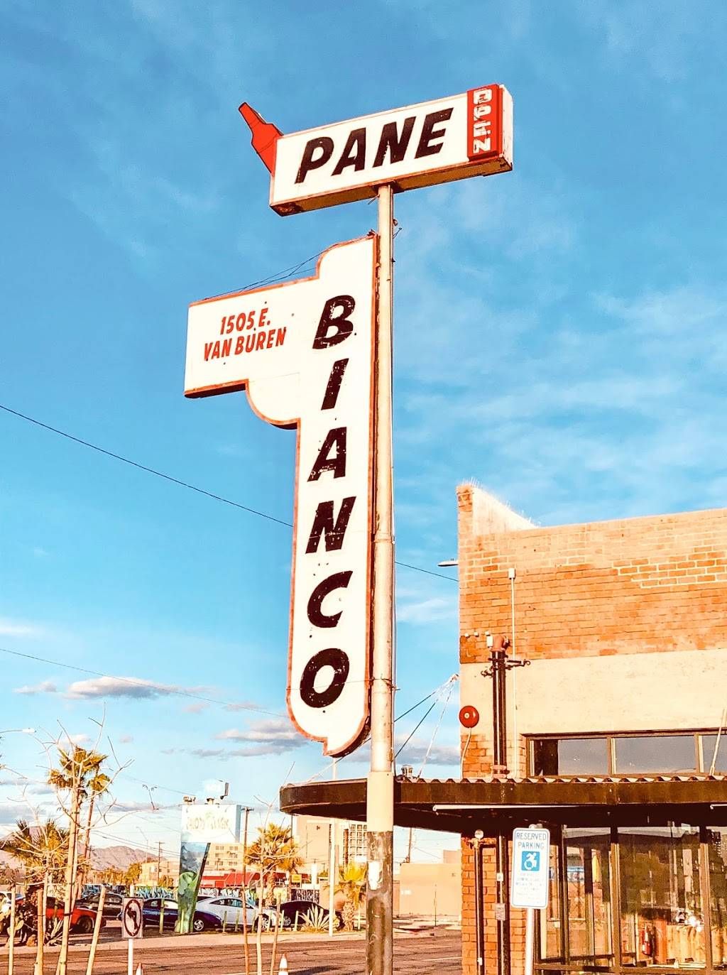 Pane Bianco Van Buren | restaurant | 1505 E Van Buren St, Phoenix, AZ 85006, USA | 6024414749 OR +1 602-441-4749