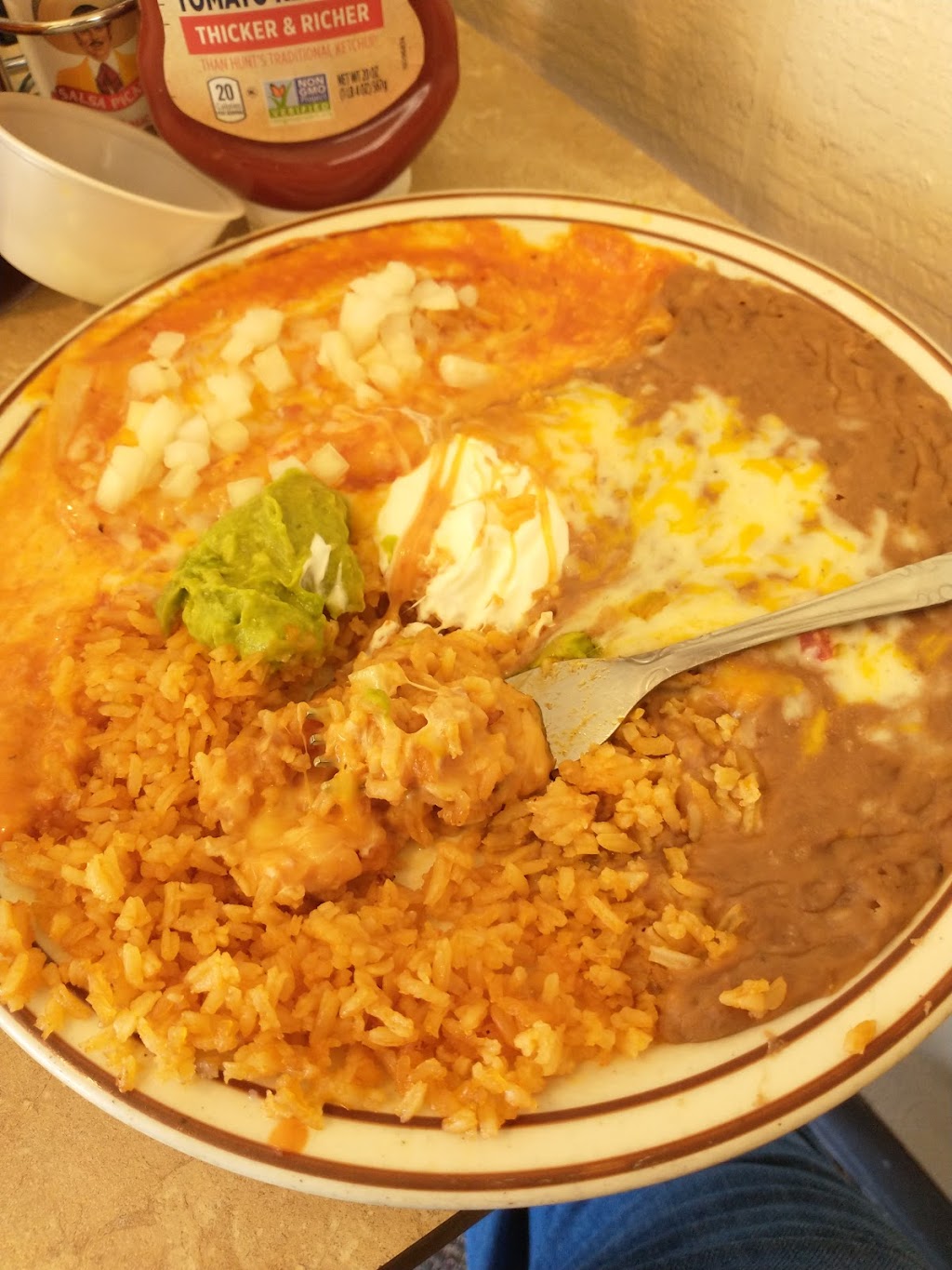 Paradise Grill | restaurant | 90 E Main St, Quincy, CA 95971, USA | 5302830591 OR +1 530-283-0591