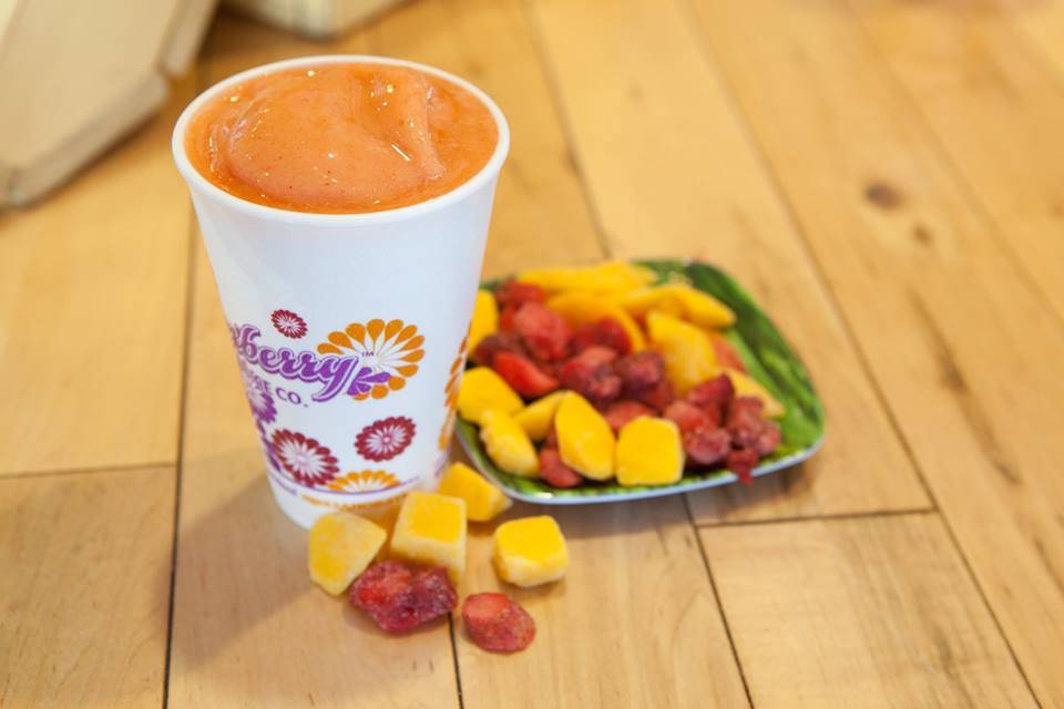 Roxberry Juice Co. South Jordan (Drive-Thru) | restaurant | 3721 S Jordan Pkwy #100, South Jordan, UT 84095, USA | 3852742798 OR +1 385-274-2798