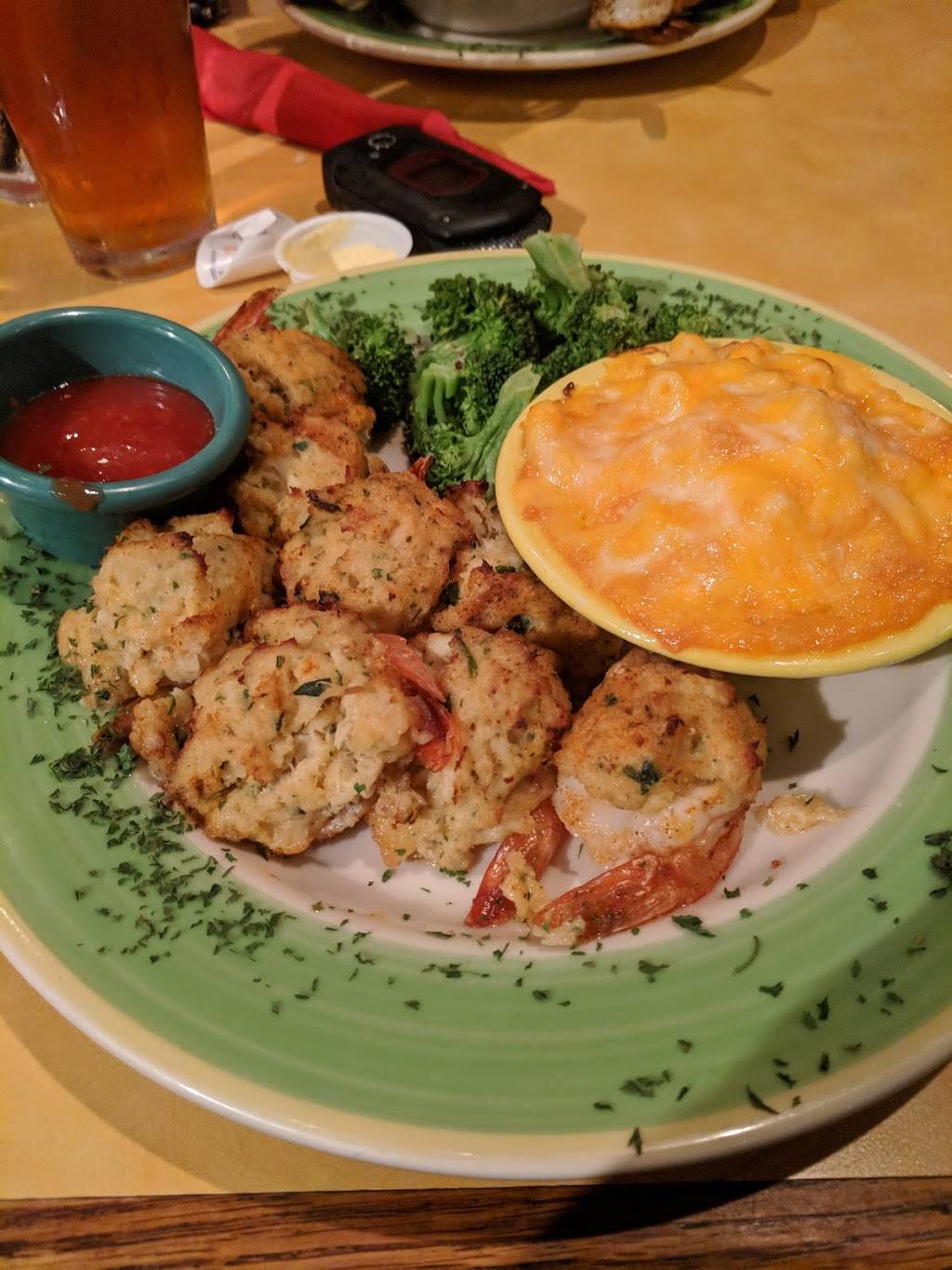 Oasis Oyster Bar & Grill | restaurant | 1370 Hobbton Hwy, Clinton, NC 28328, USA | 9105902855 OR +1 910-590-2855