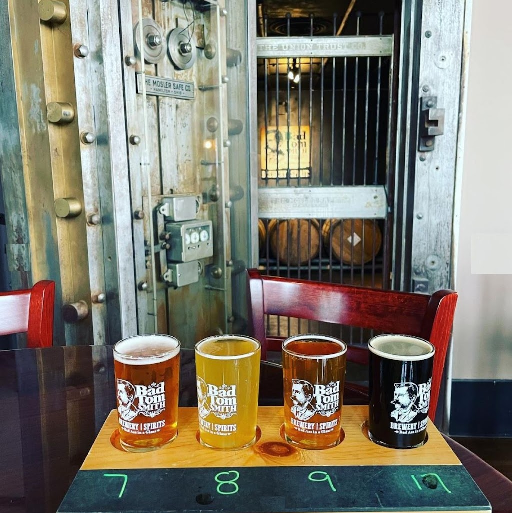 Bad Tom Smith Brewing | restaurant | 5900 Madison Rd, Cincinnati, OH 45227, USA | 5138714677 OR +1 513-871-4677