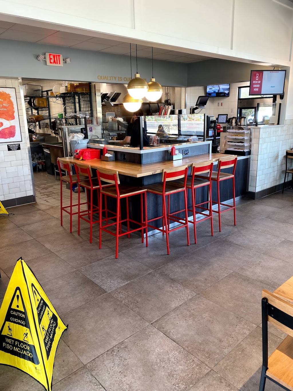 Wendys | restaurant | 3201 E Wood St, Phoenix, AZ 85040, USA | 6026124703 OR +1 602-612-4703