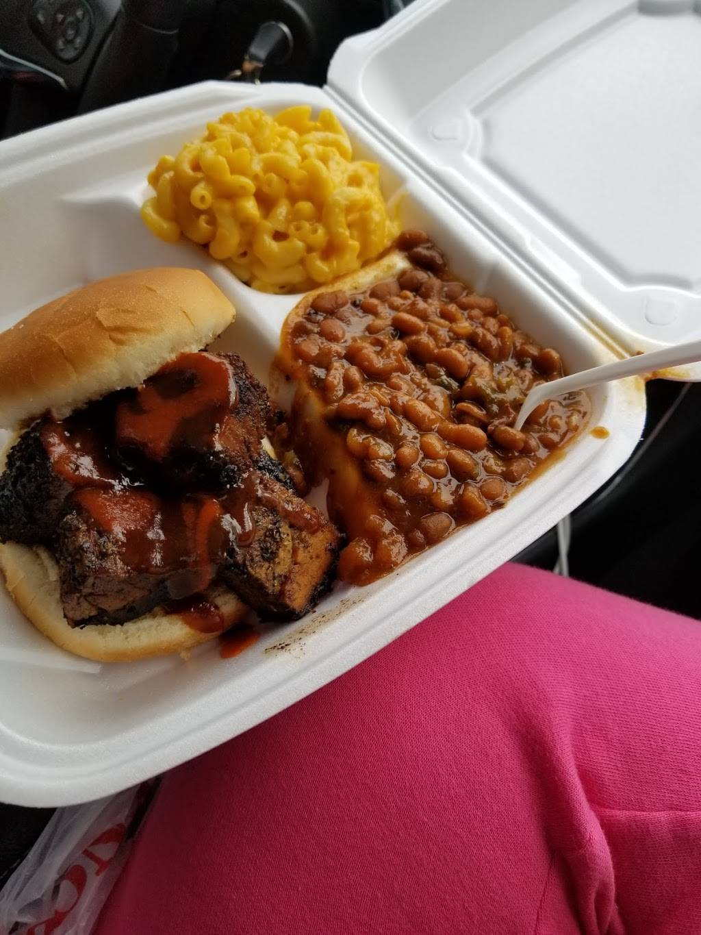 Red Door BBQ | restaurant | 177 S Cypress Ave, Columbus, OH 43223, USA | 6145577469 OR +1 614-557-7469