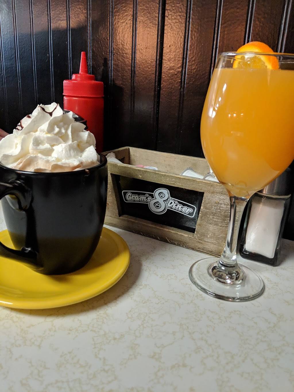 Grams Diner | restaurant | 13 Main St, Adams, NY 13605, USA | 3152324881 OR +1 315-232-4881