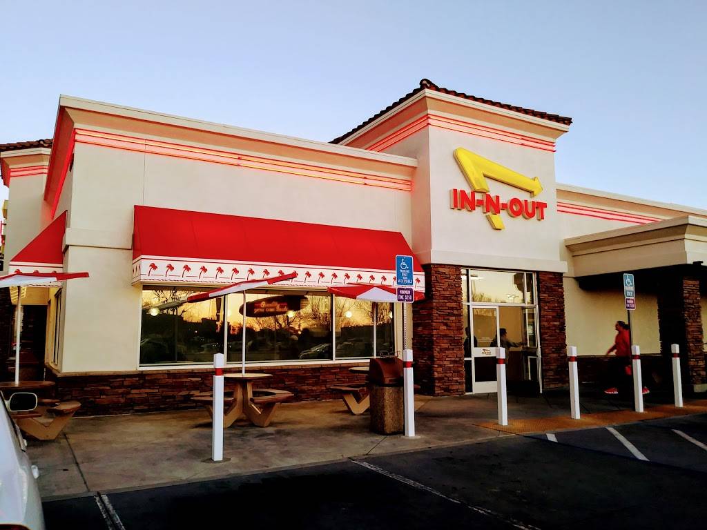 In-N-Out Burger | restaurant | 2900 Del Paso Rd, Sacramento, CA 95834, USA | 8007861000 OR +1 800-786-1000