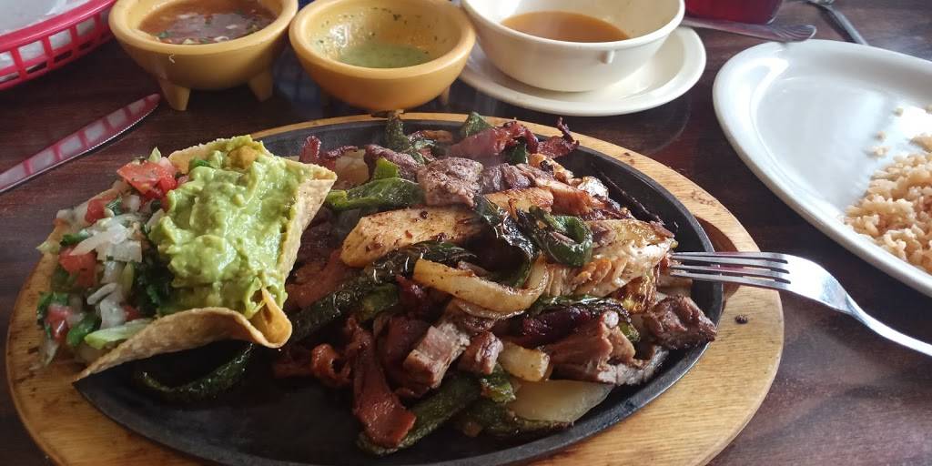 Dos Gallos | restaurant | 410 Isaacks Rd, Humble, TX 77338, USA | 2814460799 OR +1 281-446-0799