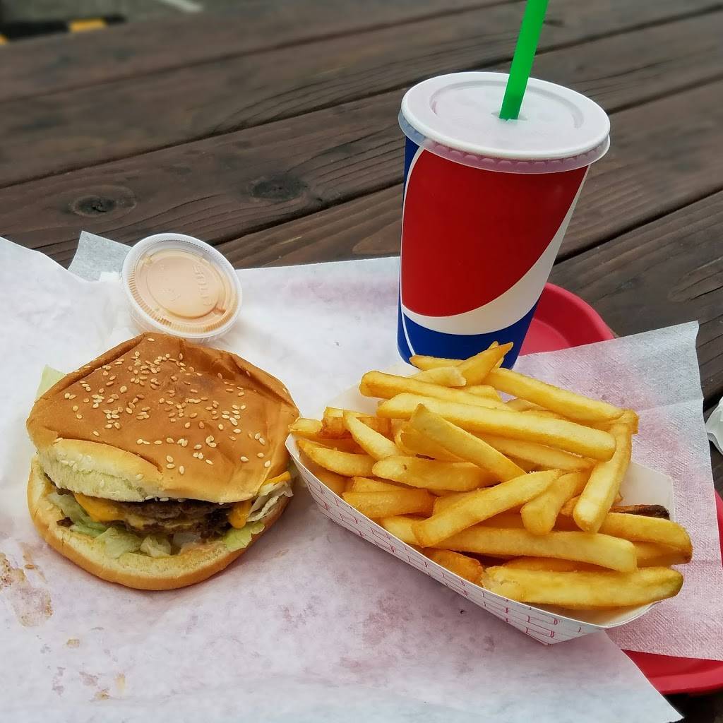 Ritz Drive-In | restaurant | 325 S 1st St, Shelton, WA 98584, USA | 3604279294 OR +1 360-427-9294