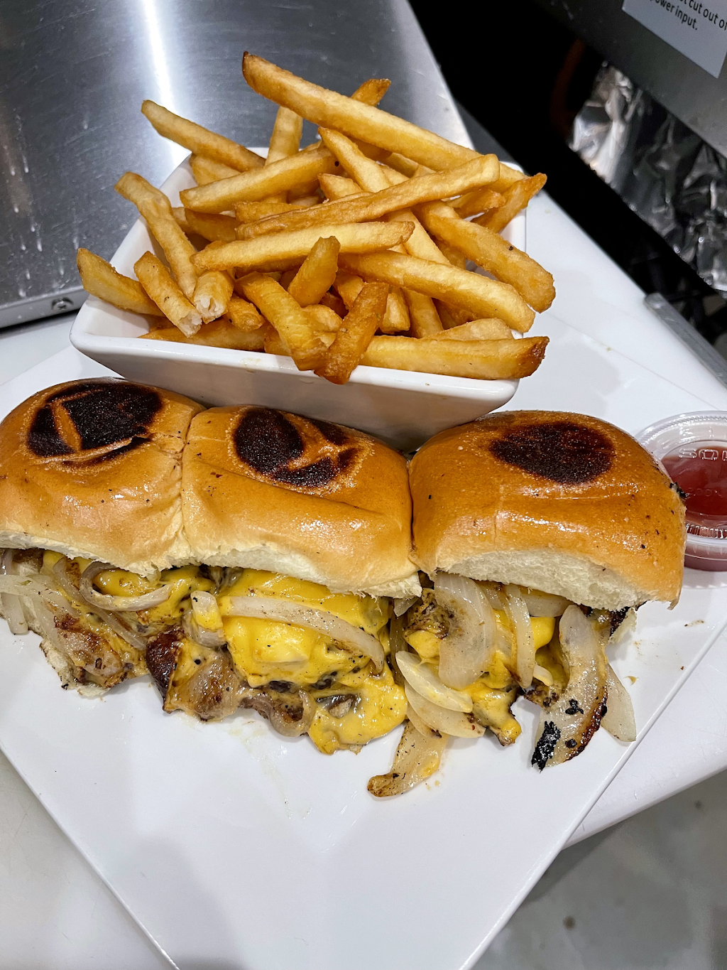 The Juicy Box | night club | 2281 Nostrand Ave., Brooklyn, NY 11210, USA | 9179334088 OR +1 917-933-4088