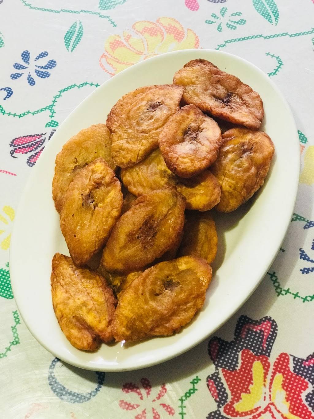 Gran Familia | restaurant | 117 Avenue U, Brooklyn, NY 11223, USA | 3475873093 OR +1 347-587-3093