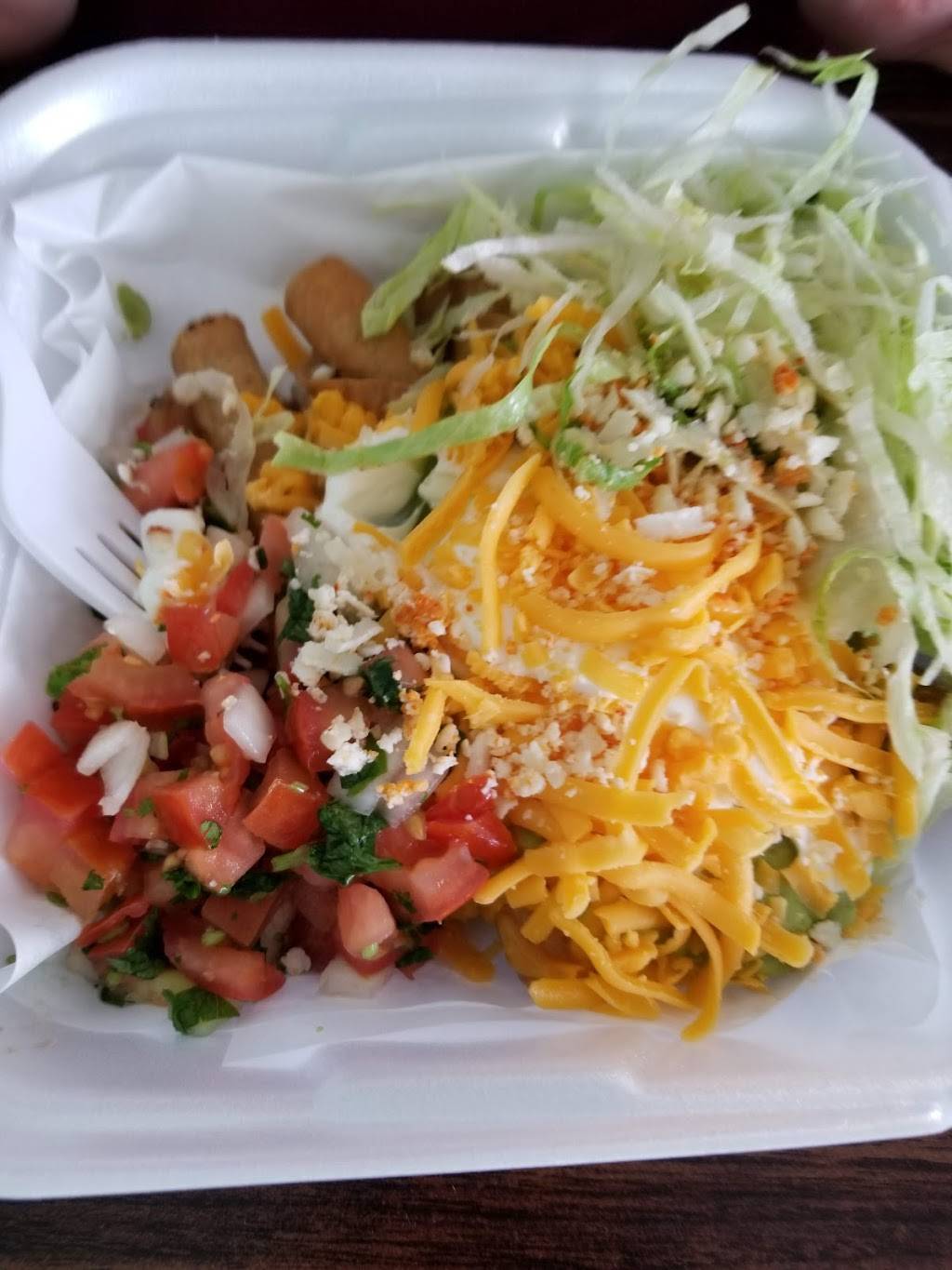 Adalbertos Mexican Food | restaurant | 1868 Rosecrans St, San Diego, CA 92106, USA | 6192244440 OR +1 619-224-4440