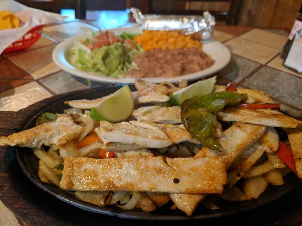 La Cabana Mexican Bar and Grill | restaurant | 2060 S Bay St, Eustis, FL 32726, USA | 3523574600 OR +1 352-357-4600