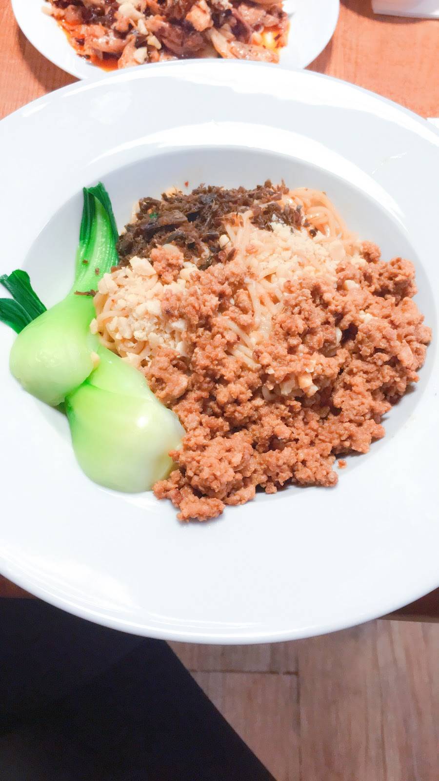 伍叔担担面 | restaurant | 165 Dundas St W, Mississauga, ON L5B 2N6, Canada | 6477296355 OR +1 647-729-6355