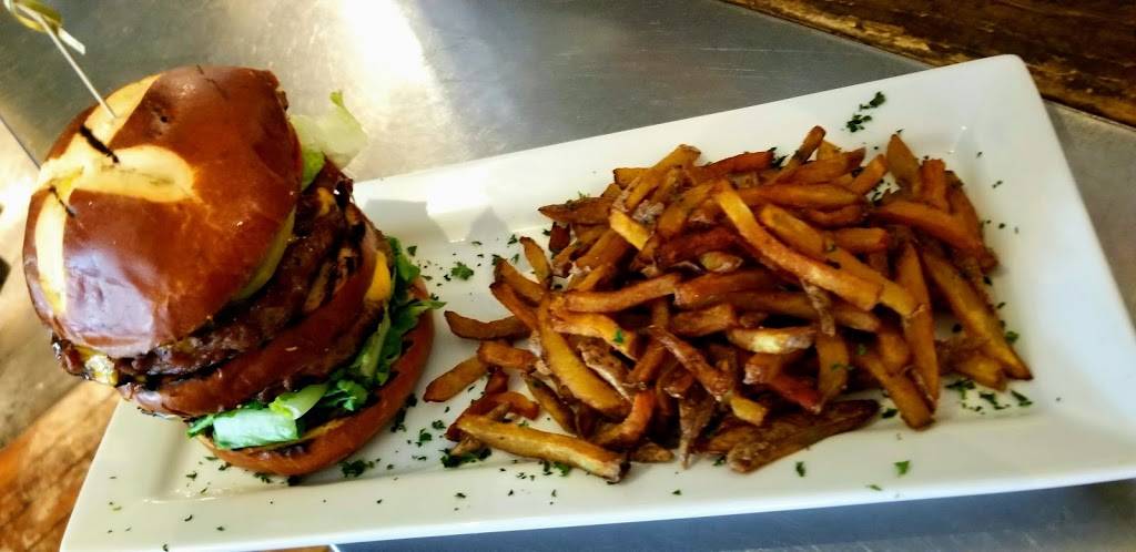 Pizzeria du Village | meal delivery | 358 Rue Principale, Saint-Sauveur, QC J0R 1R0, Canada | 4502270372 OR +1 450-227-0372