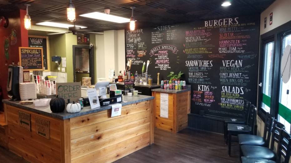 Tickle Pickle | restaurant | 4176 Hamilton Ave, Cincinnati, OH 45223, USA | 5139544003 OR +1 513-954-4003