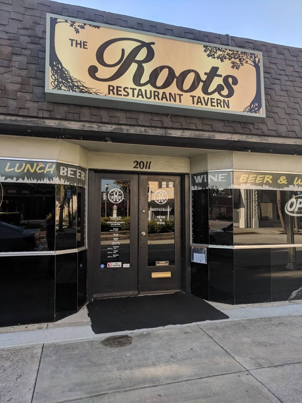 The Roots Restaurant Tavern | restaurant | 2011 Melbourne Ct, Melbourne, FL 32901, USA | 3212200636 OR +1 321-220-0636