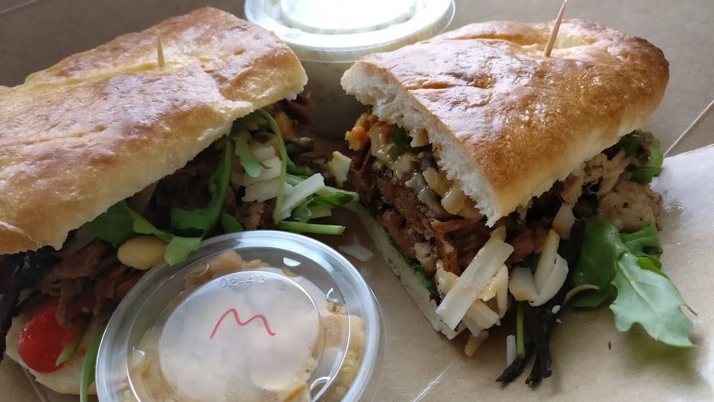 LunchBox | meal takeaway | 2817 St Joseph Blvd, Orléans, ON K1C 1G6, Canada | 6134246003 OR +1 613-424-6003