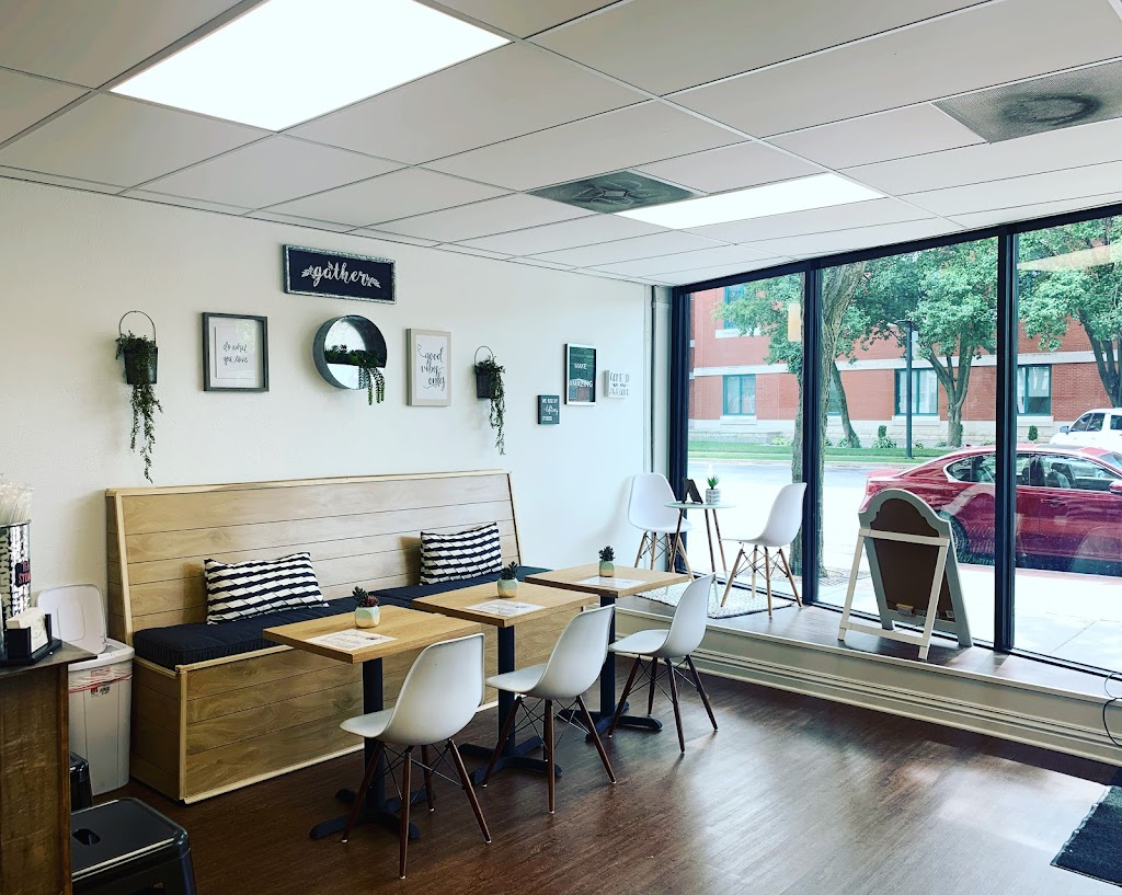 CSN-Cherry Street Nutrition | restaurant | 106 S Cherry St, Olathe, KS 66061, USA | 9134909825 OR +1 913-490-9825