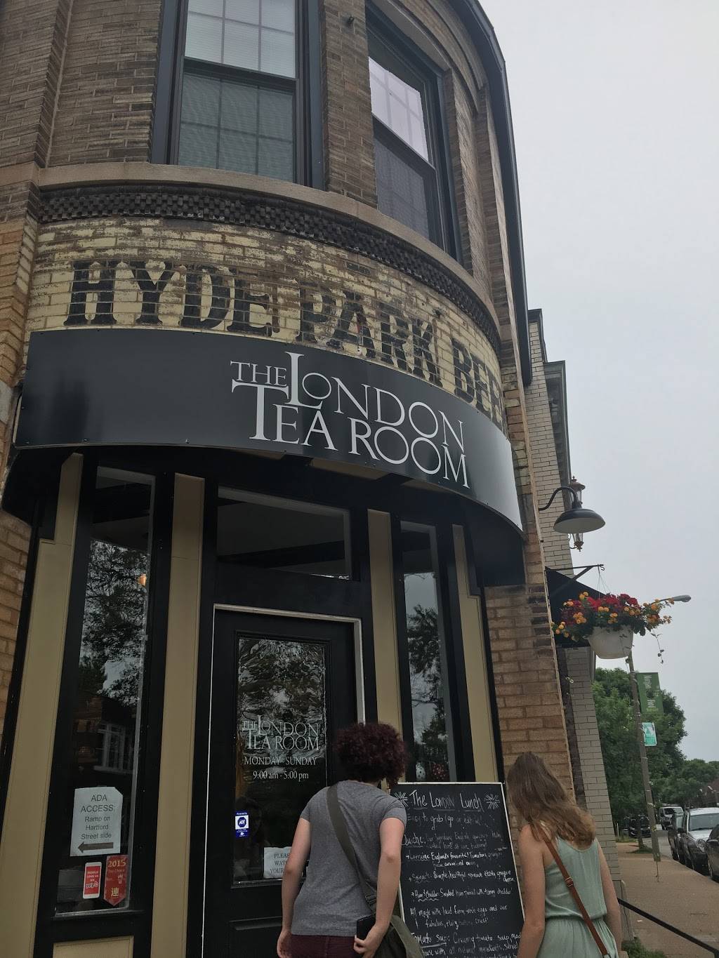 The London Tea Room | cafe | 3128 Morganford Rd, St. Louis, MO 63116, USA | 3142416556 OR +1 314-241-6556