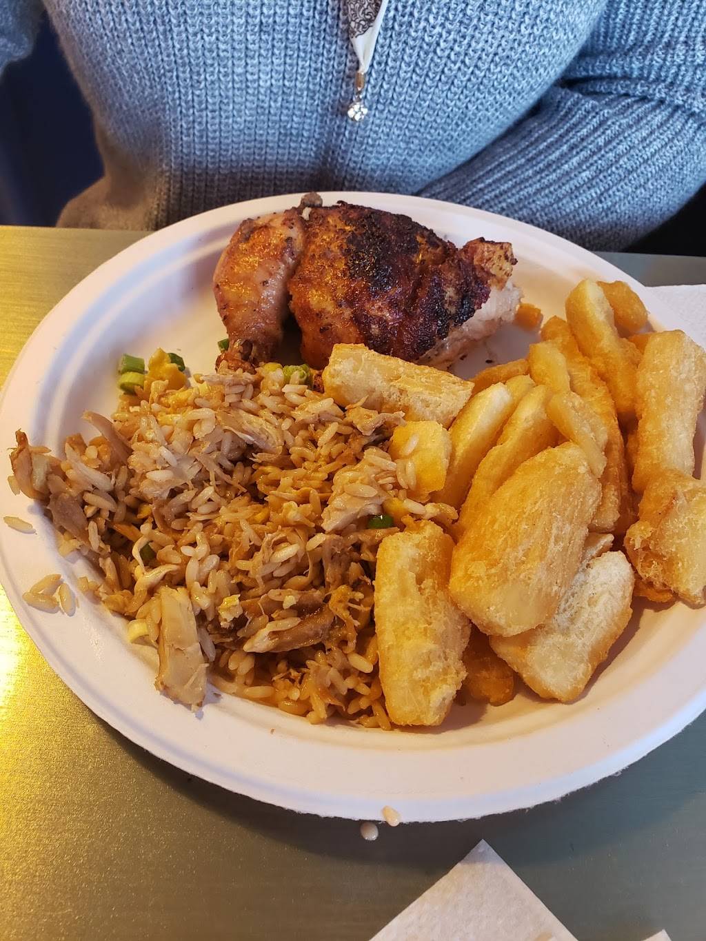 Crisp & Juicy Herndon | restaurant | 13047 Worldgate Dr, Herndon, VA 20170, USA | 5712878555 OR +1 571-287-8555