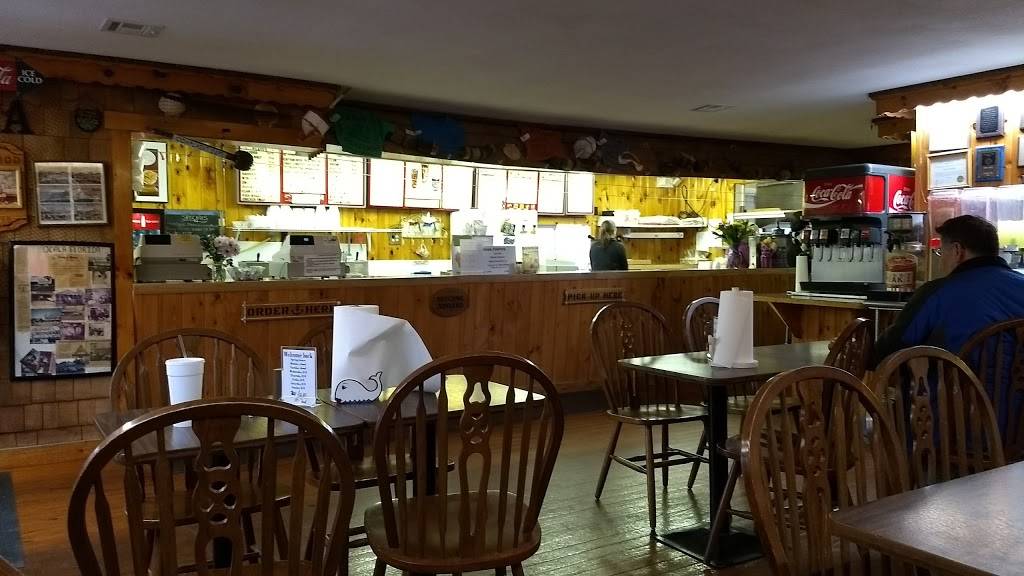 Lenas Seafood | restaurant | 131 Rabbit Rd, Salisbury, MA 01952, USA | 9784658572 OR +1 978-465-8572