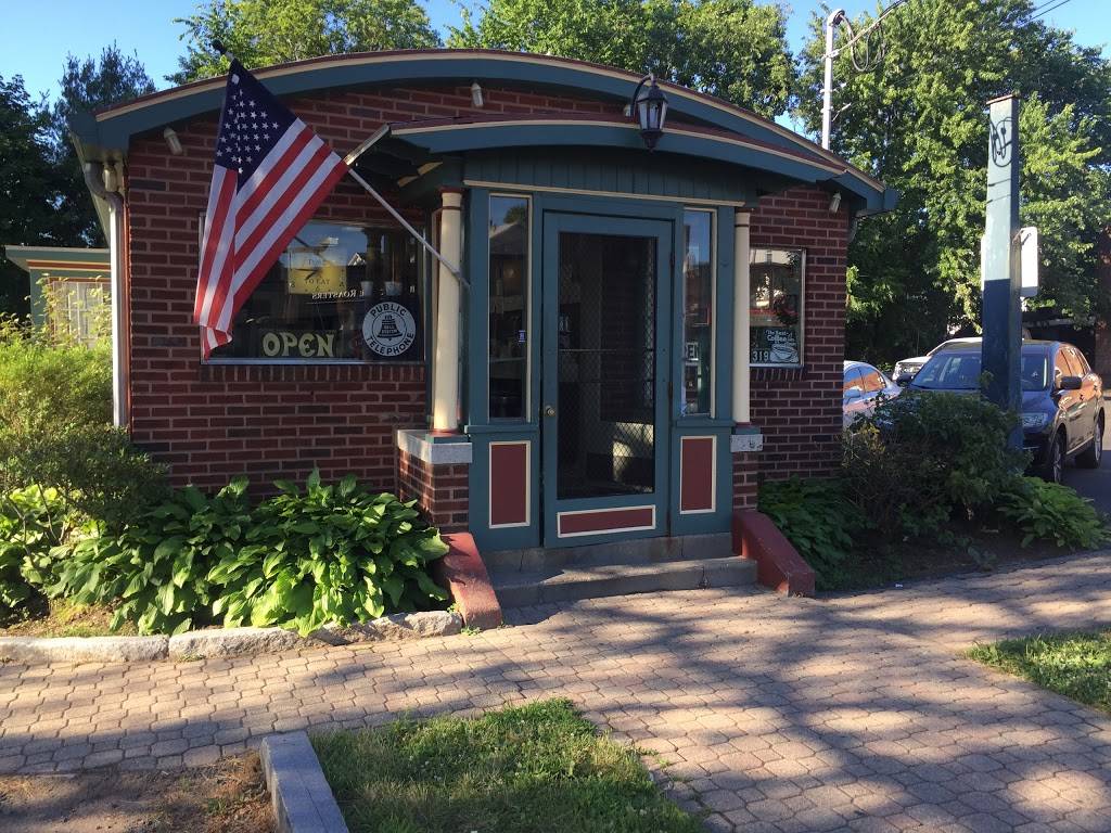 Quaker Diner | restaurant | 319 Park Rd, West Hartford, CT 06119, USA | 8602325523 OR +1 860-232-5523