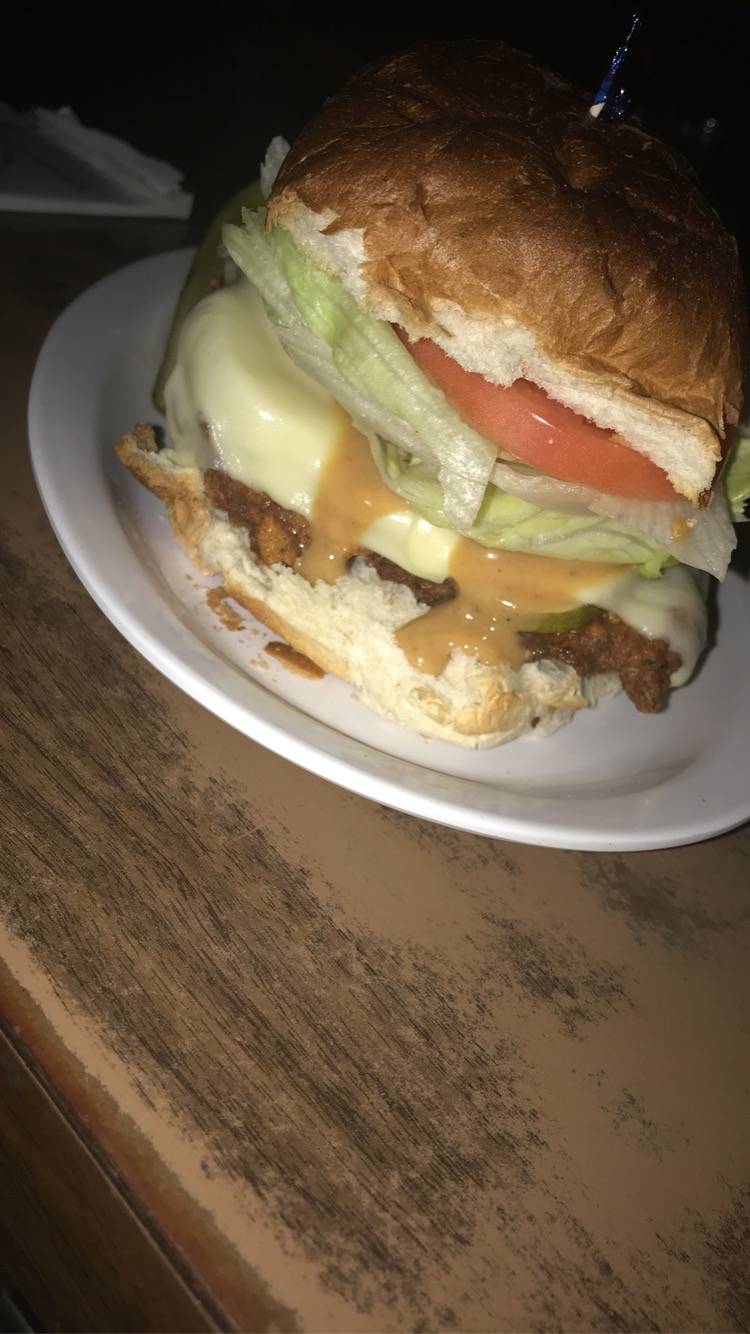 Close Quarters | restaurant | 1401 Pine St, Endicott, NY 13760, USA | 6077547408 OR +1 607-754-7408