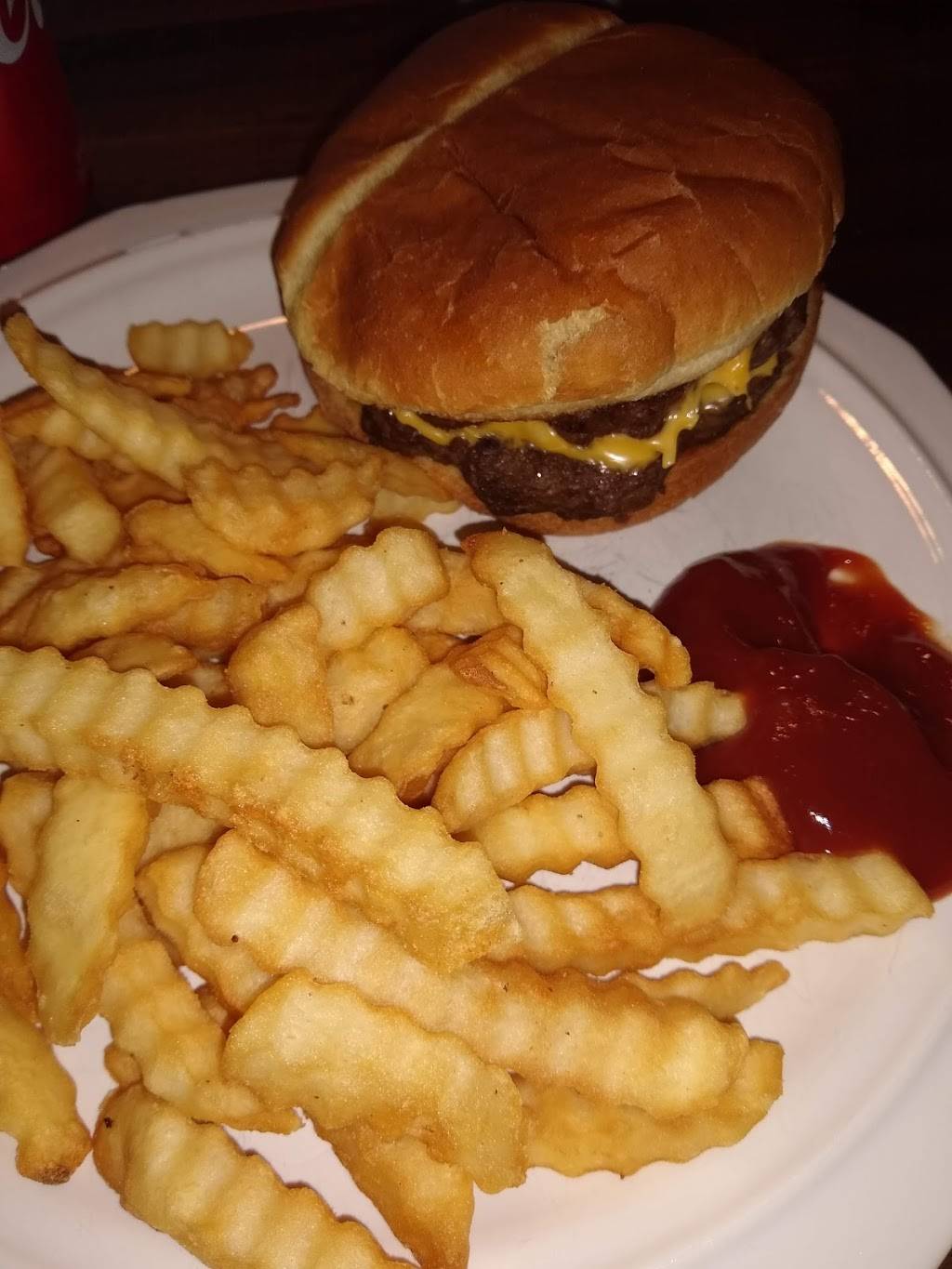 Es Inn | restaurant | 253 US-60 E, Republic, MO 65738, USA | 4177326939 OR +1 417-732-6939