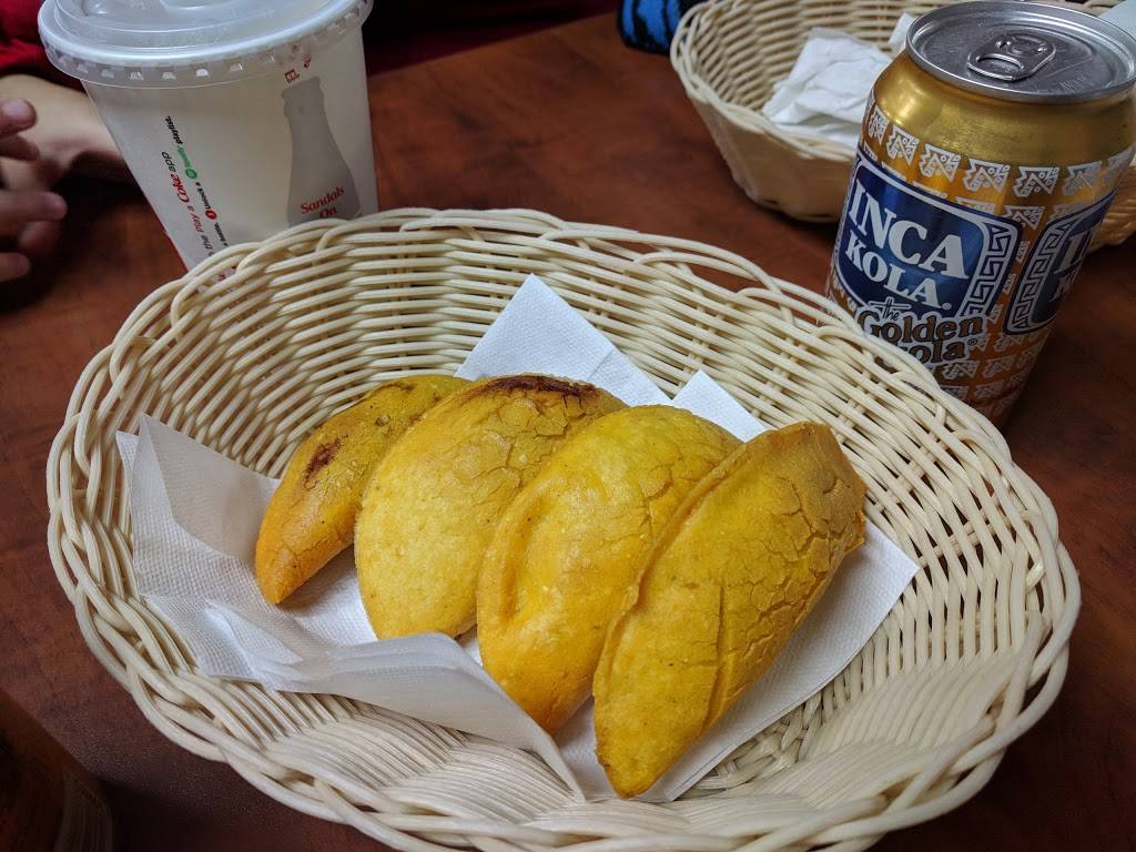 RESTO RICO | restaurant | 3070 Boulevard des Forges, Trois-Rivières, QC G8Z 1V5, Canada | 8193706000 OR +1 819-370-6000