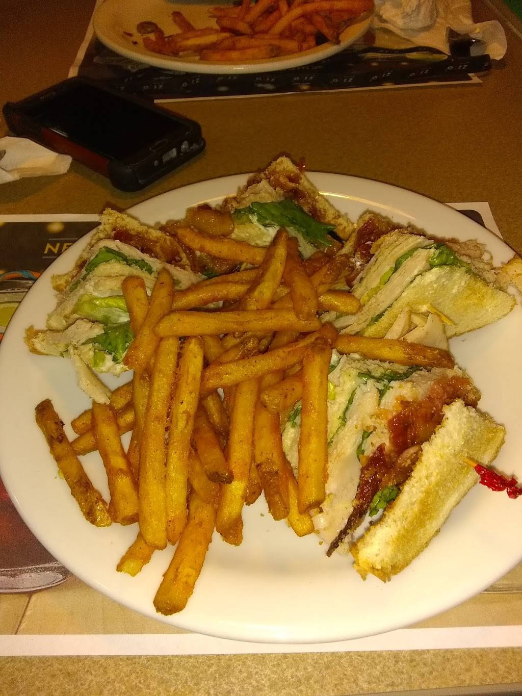 Dennys | restaurant | 4646 Tuscarawas St W, Canton, OH 44708, USA | 3306391691 OR +1 330-639-1691