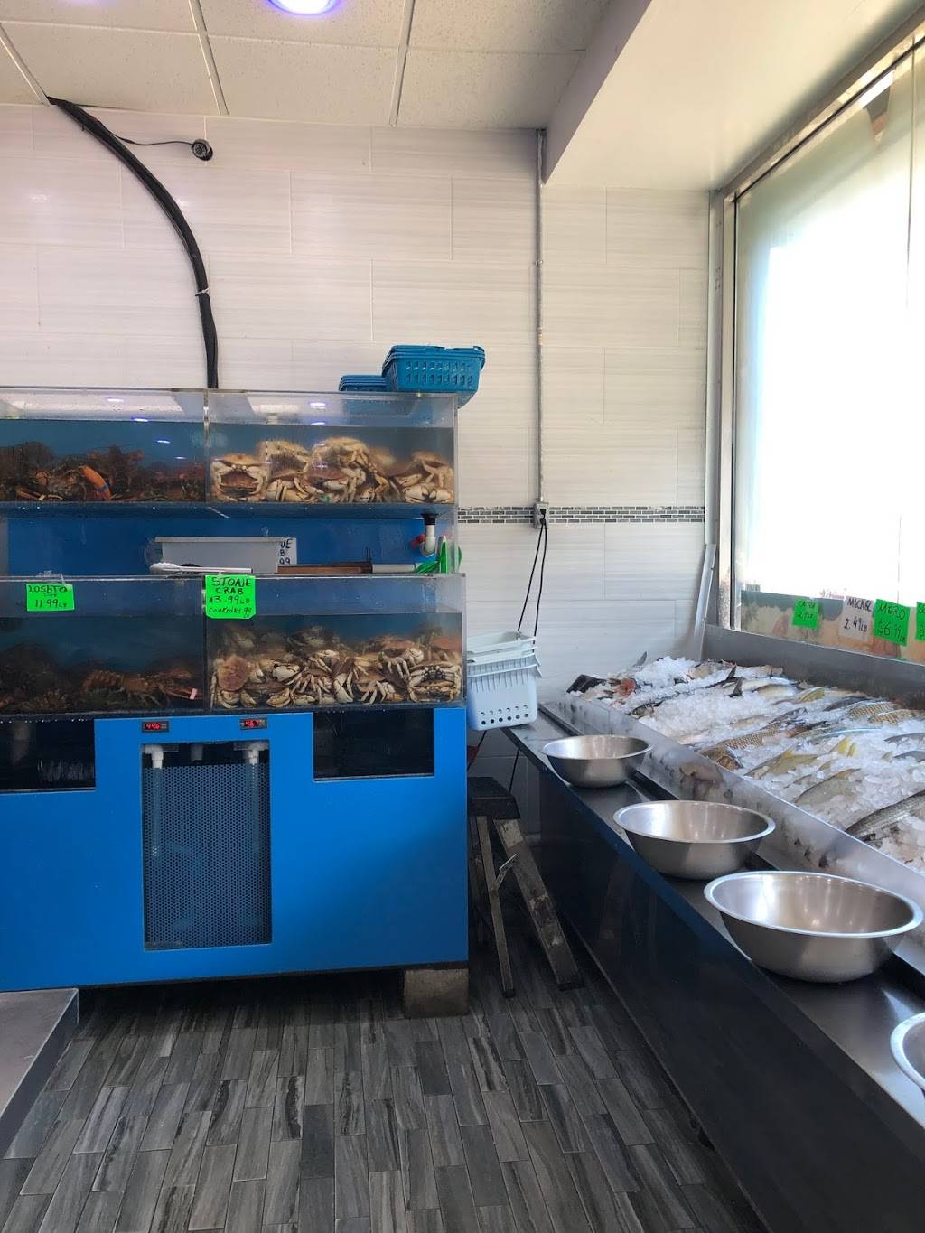 Fish Market | restaurant | 219 St Anns Ave, Bronx, NY 10454, USA | 7182923861 OR +1 718-292-3861