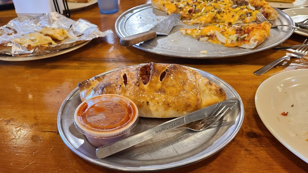 Pizza Place | restaurant | 214 S Main, Lusk, WY 82225, USA | 3073343000 OR +1 307-334-3000