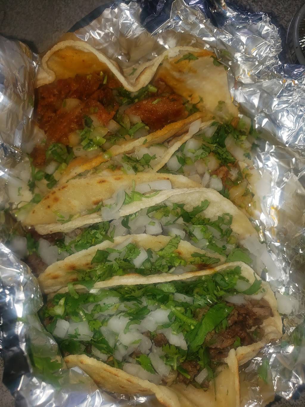 Xolos Tacos | restaurant | 17122 Slover Ave #101K, Fontana, CA 92337, USA | 9093710997 OR +1 909-371-0997