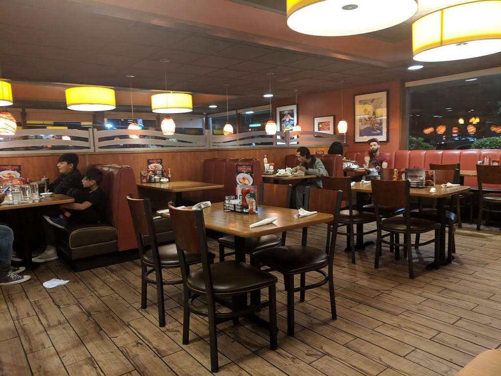 Dennys | restaurant | 205 Nugget Ave, Sparks, NV 89431, USA | 7753599053 OR +1 775-359-9053
