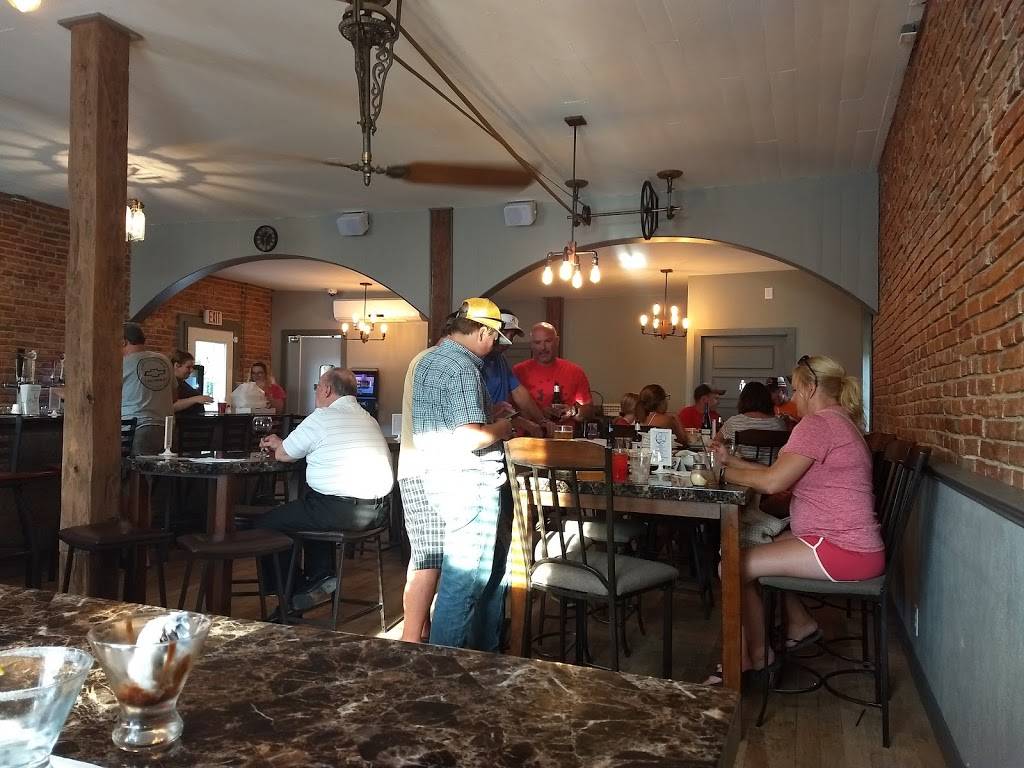 The Mill | restaurant | 214 Main St, Ruma, IL 62278, USA | 6182829463 OR +1 618-282-9463