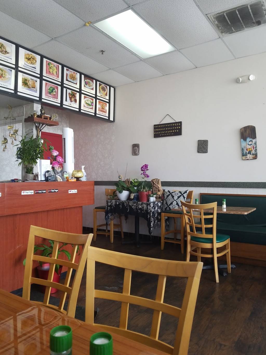Smiley Thai To Go | restaurant | 10500 Ulmerton Rd, Largo, FL 33771, USA | 7274006881 OR +1 727-400-6881